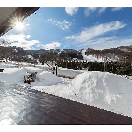 Lodge Uenohara Yamanoie Мінакамі Екстер'єр фото